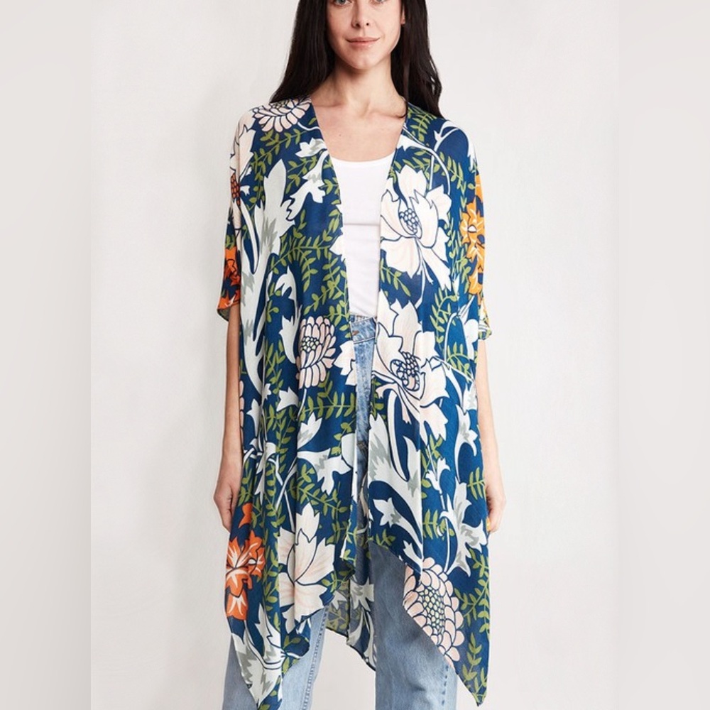 Janice Apparel- Floral and Leaves Kimono